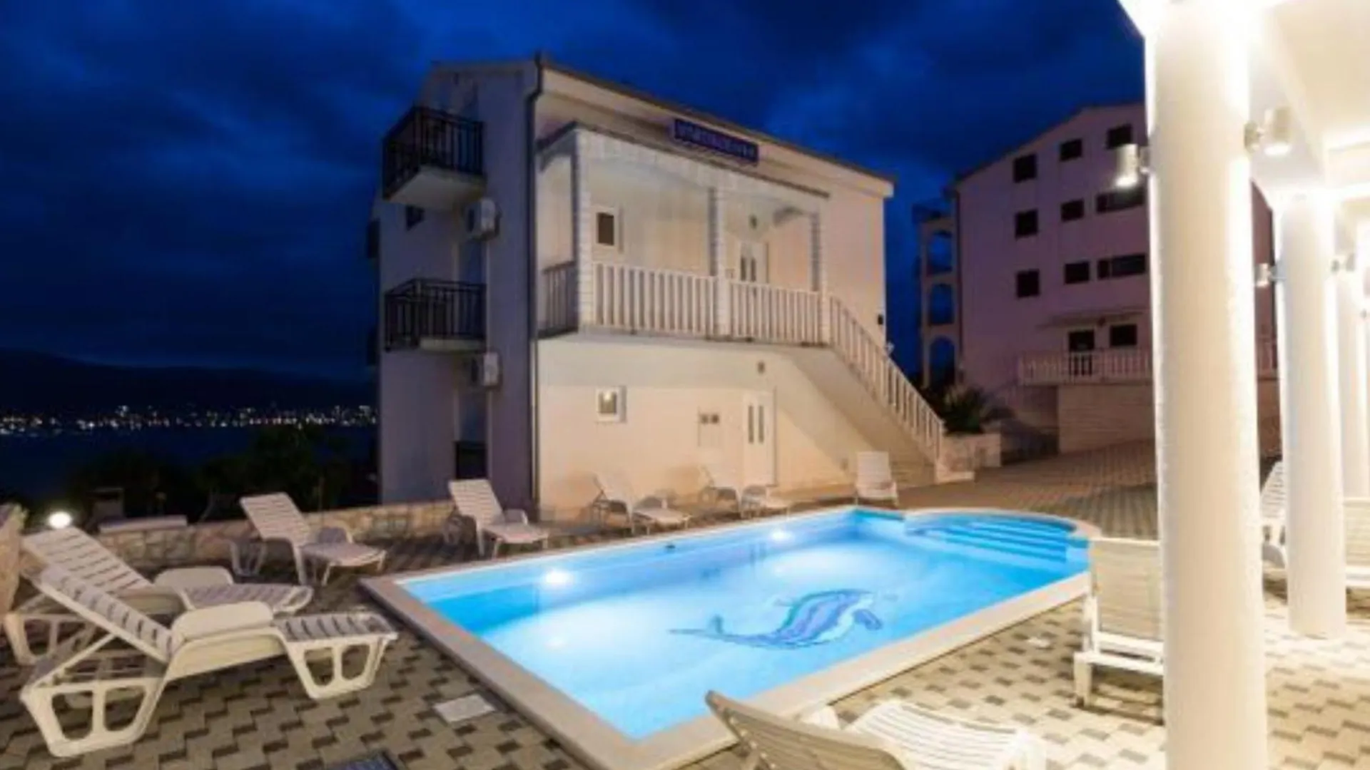 Apartmani Bridic Okrug Donji Donji Okrug  Donji Okrug (Ciovo)